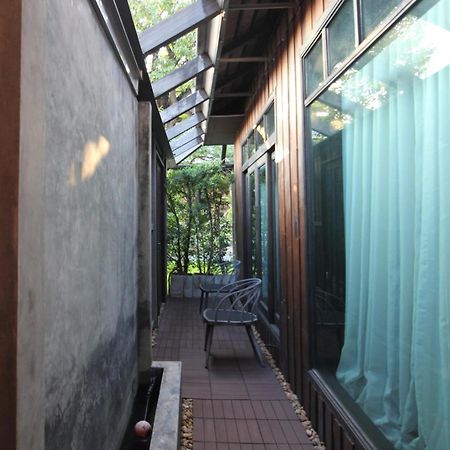 Отель The Chiang Mai Old Town Экстерьер фото